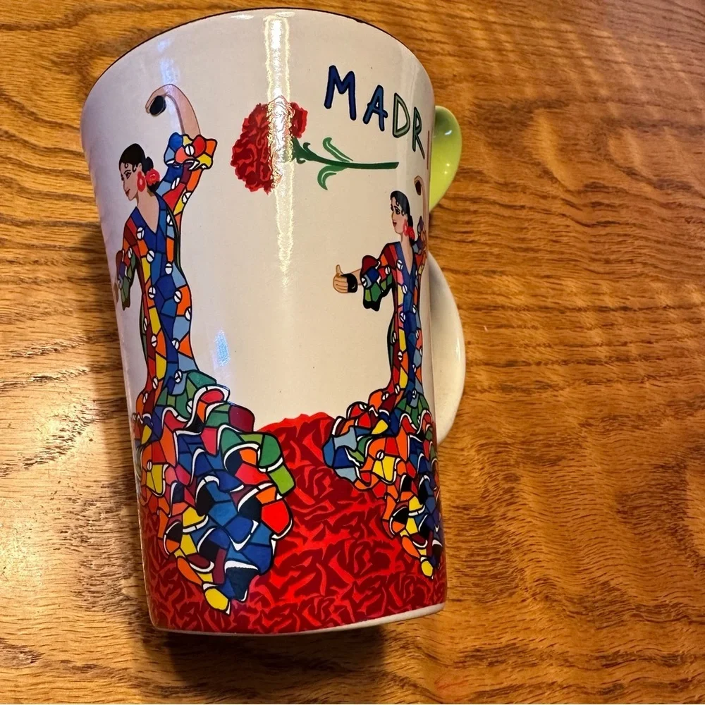 Souvenir Coffee Mug With Spoon . New